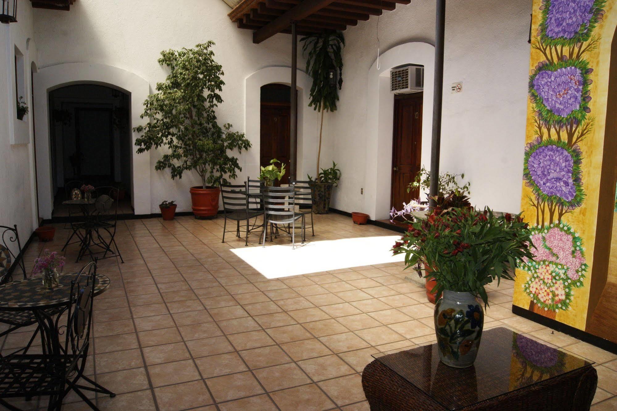 Capital O El Nito Posada Oaxaca ภายนอก รูปภาพ
